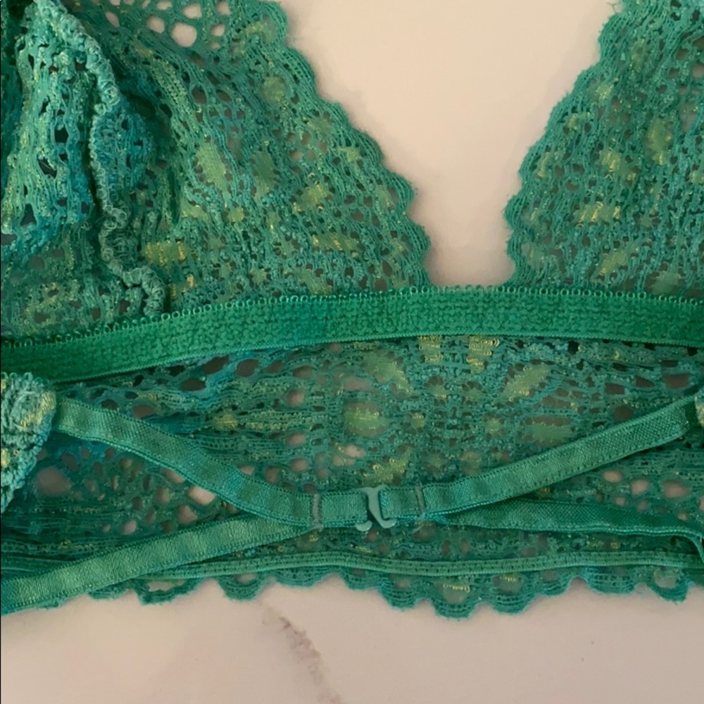 Final Call ✨Fredericks of Hollywood green bralette size small - Picture 5 of 8